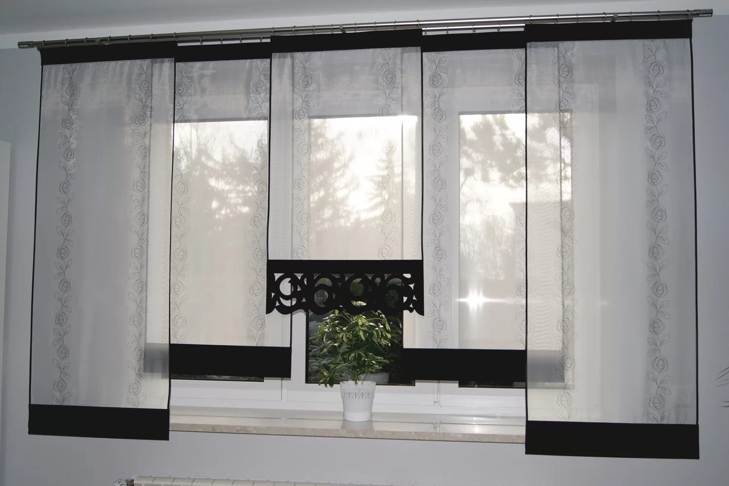panele, ekrany, dekoracja, okna, czarne, białe, z ażurem