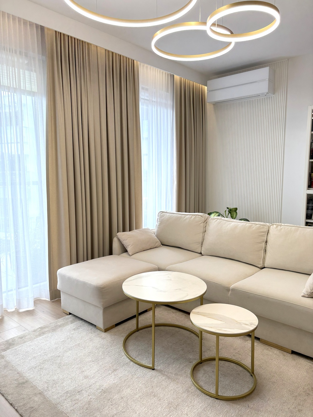 dekoracje okna na wymiar, firany i zasłony, wave, microflex, tkaniny dekoracyjne, szycie na wymiar, szycie na zamówienie, luksusowe aranżacje okna, firany wysokiej jakości, karnisze na wymiar